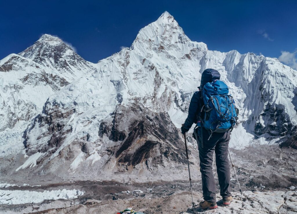 hiker-everest-base-camp